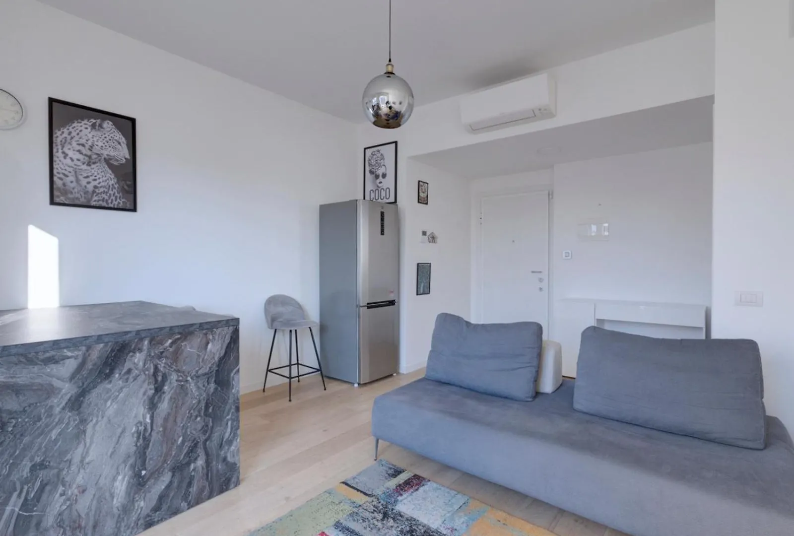 Apartament Loft Charme: Bilocale Con Balcone Mediolan